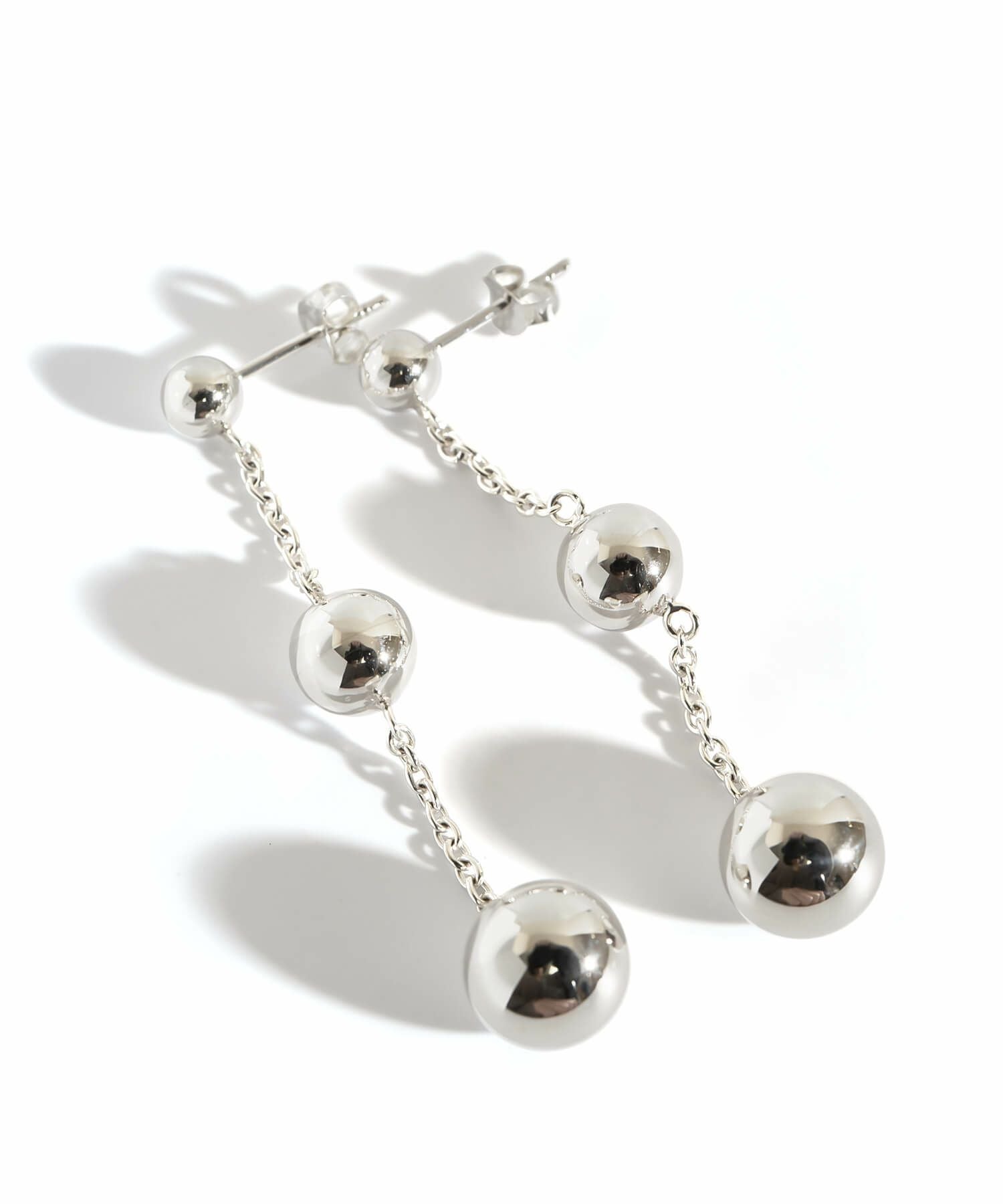揺れる ピアス 金属アレルギー対応 かわいい シルバー ゴールド 18K