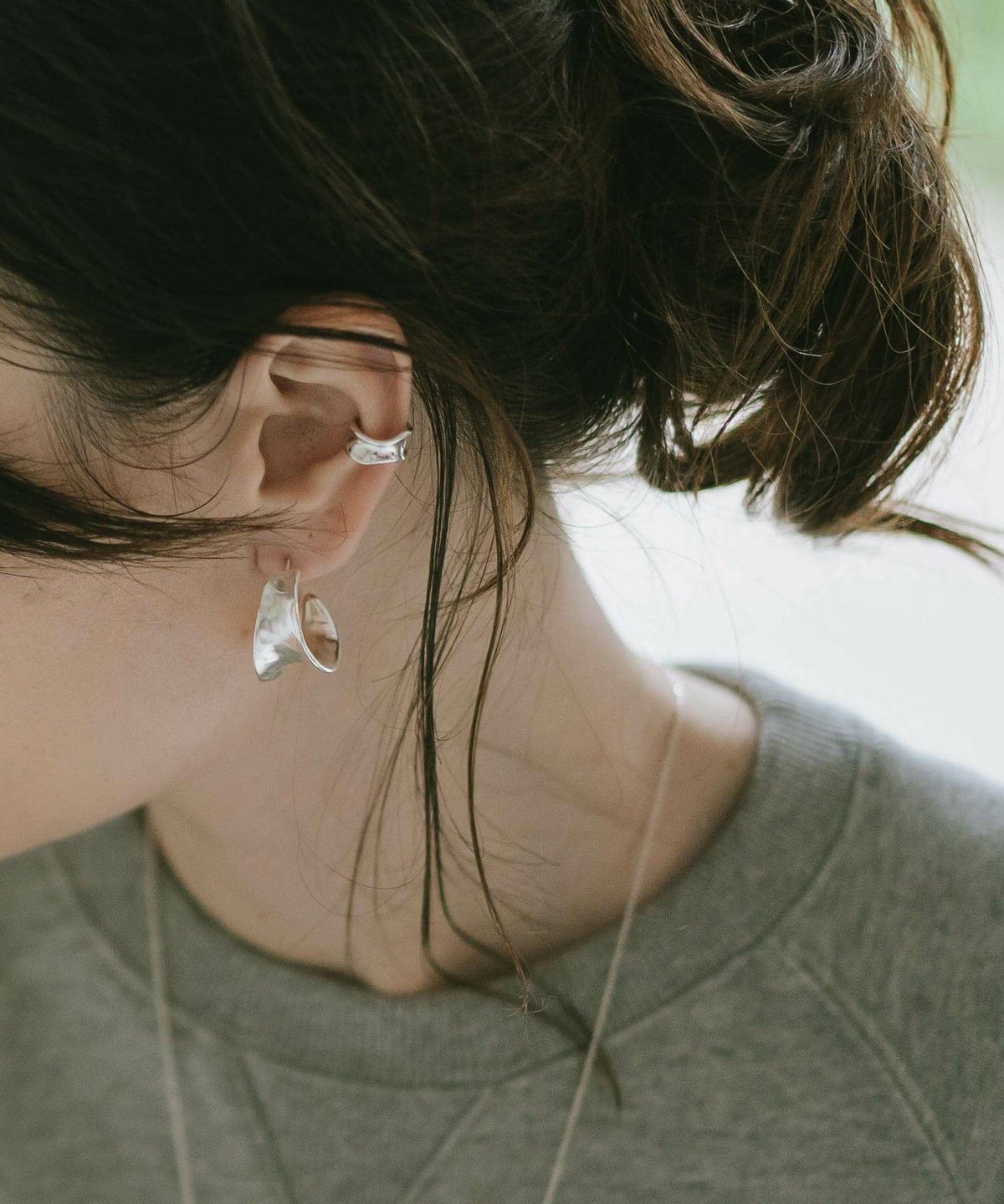 【雑誌掲載アイテム】シルバー925 大ぶり フープピアス 【CORNETTO コルネ】 変色防止仕上げ 両耳用 silver925 内反り 金属アレルギー 安心 ピアス レディース ジュエリー アクセサリー キャッチピアス おしゃれ