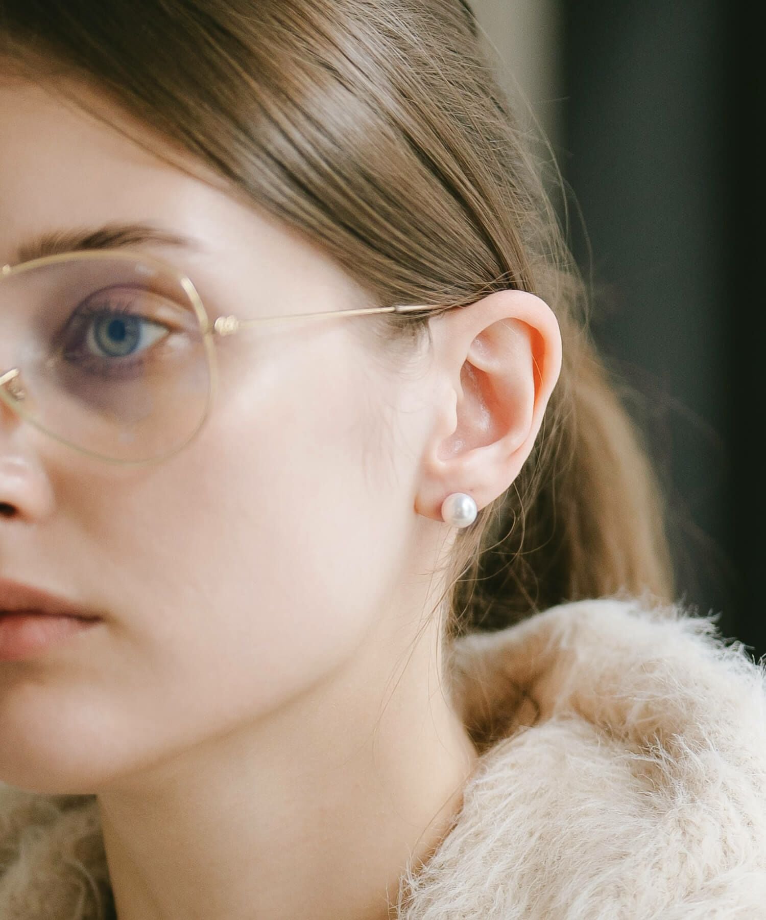 K18 8.5mm-9mm High Quality Akoya Pearl Stud Earrings -デオラ