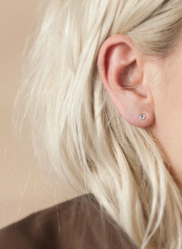 H&C Cut Pt900 Precious Diamond Stud Earrings EDELE -エデル- | Ops