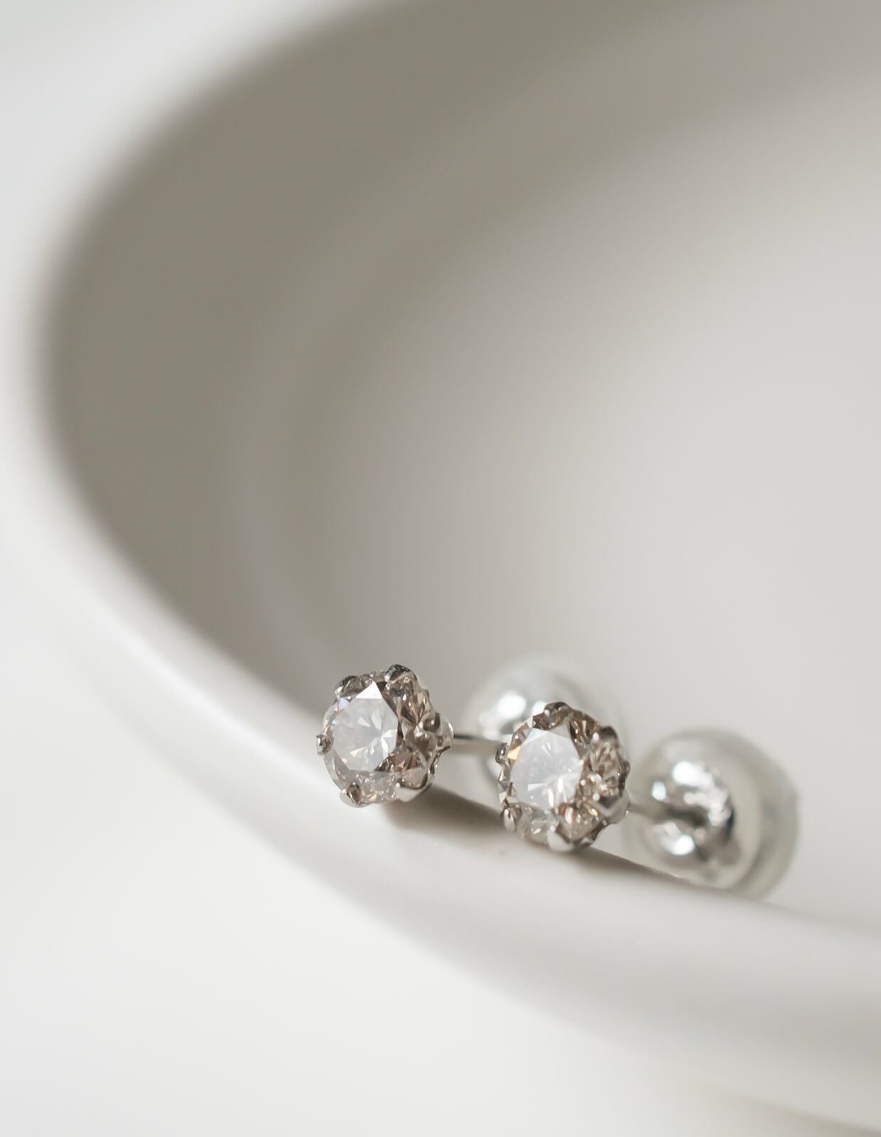 H&C Cut Pt900 Precious Diamond Stud Earrings EDELE -エデル- | Ops