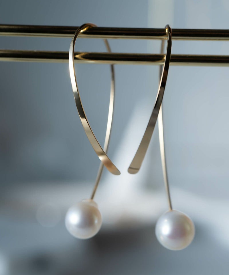 18k ピアス フープ 揺れる 18金 ピアス k18 ピアス 18金 日本製 甲府ブランド・ドラマ衣装協力品 金属アレルギー 対応 レディース ジュエリー アクセサリー フープピアス フックピアス ラインピアス 大きめ カジュアル おしゃれ