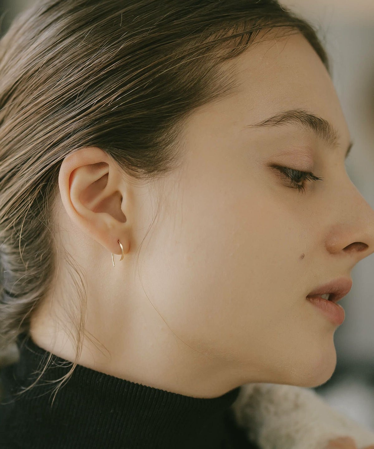 18k ピアス フープ つけっぱなし 小さめ 18金 K18 日本製・甲府ブランド 金属アレルギー 対応 レディース ジュエリー アクセサリー プレゼント フープピアス フックピアス 揺れる ラインピアス カジュアル おしゃれ ゴールドピアス