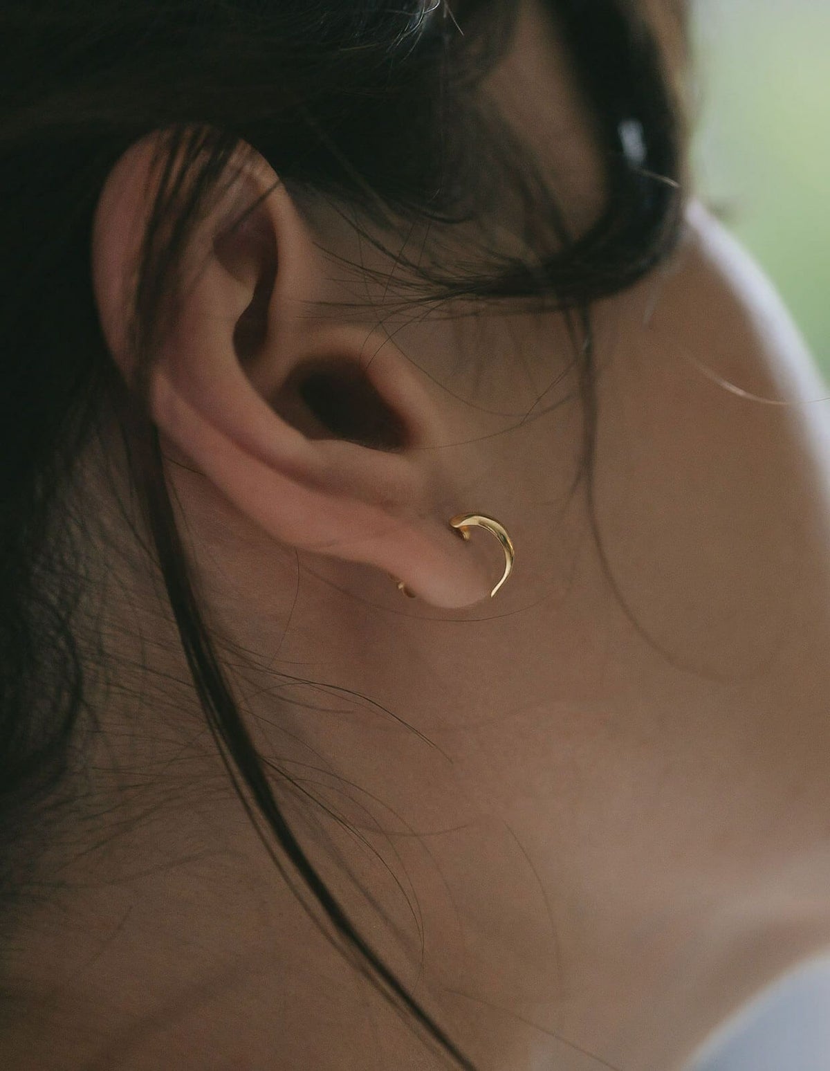 18k ピアス  三日月 ピアス 18金 つけっぱなし 国内甲府ブランド k18 18金 つけっぱなしピアス レディース ジュエリー ブランド アクセサリー プレゼント 小さめ