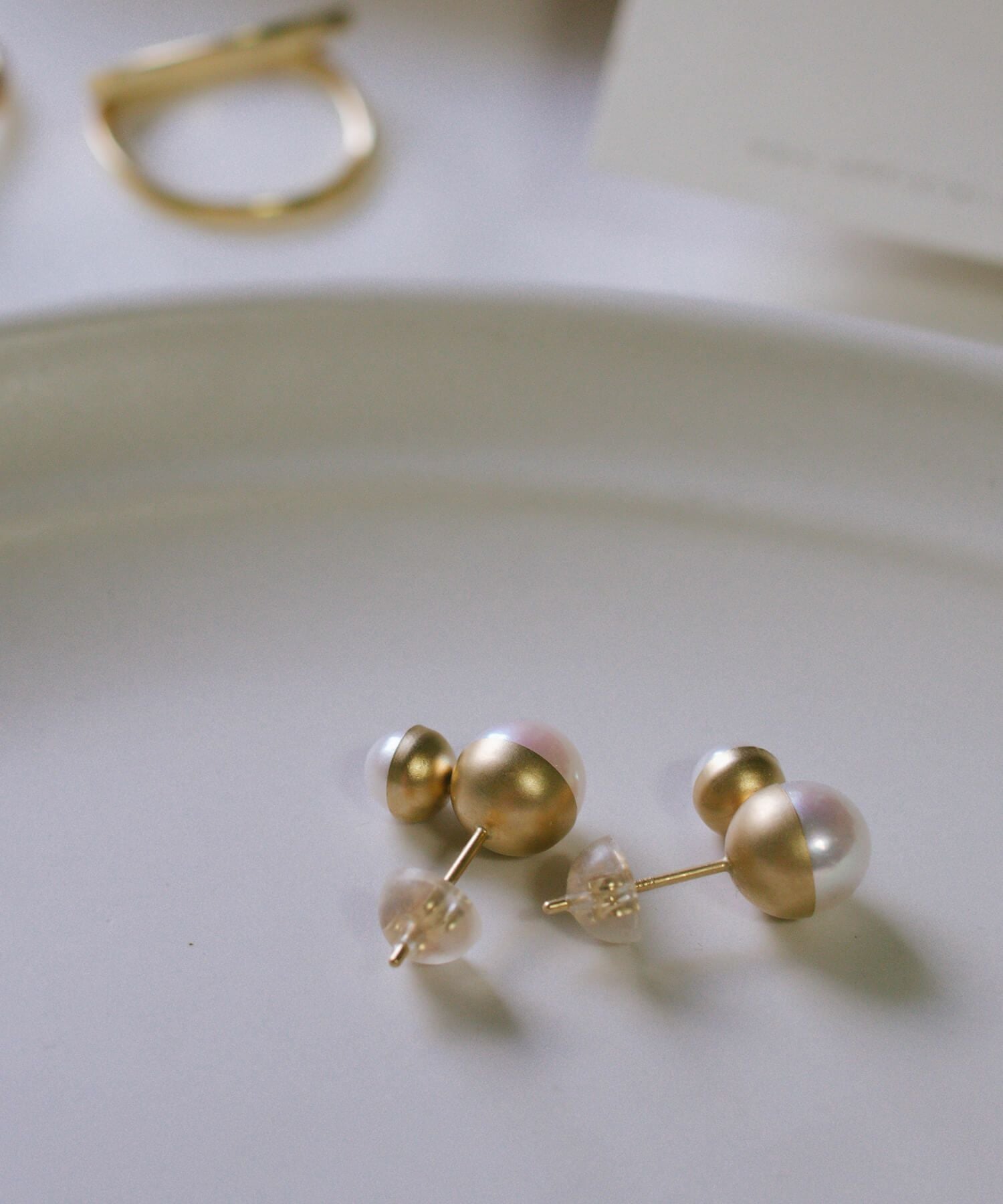 K18 Twin Pearl Harf Cap Earrings POLLUX -ポルクス- | Ops.(オプス