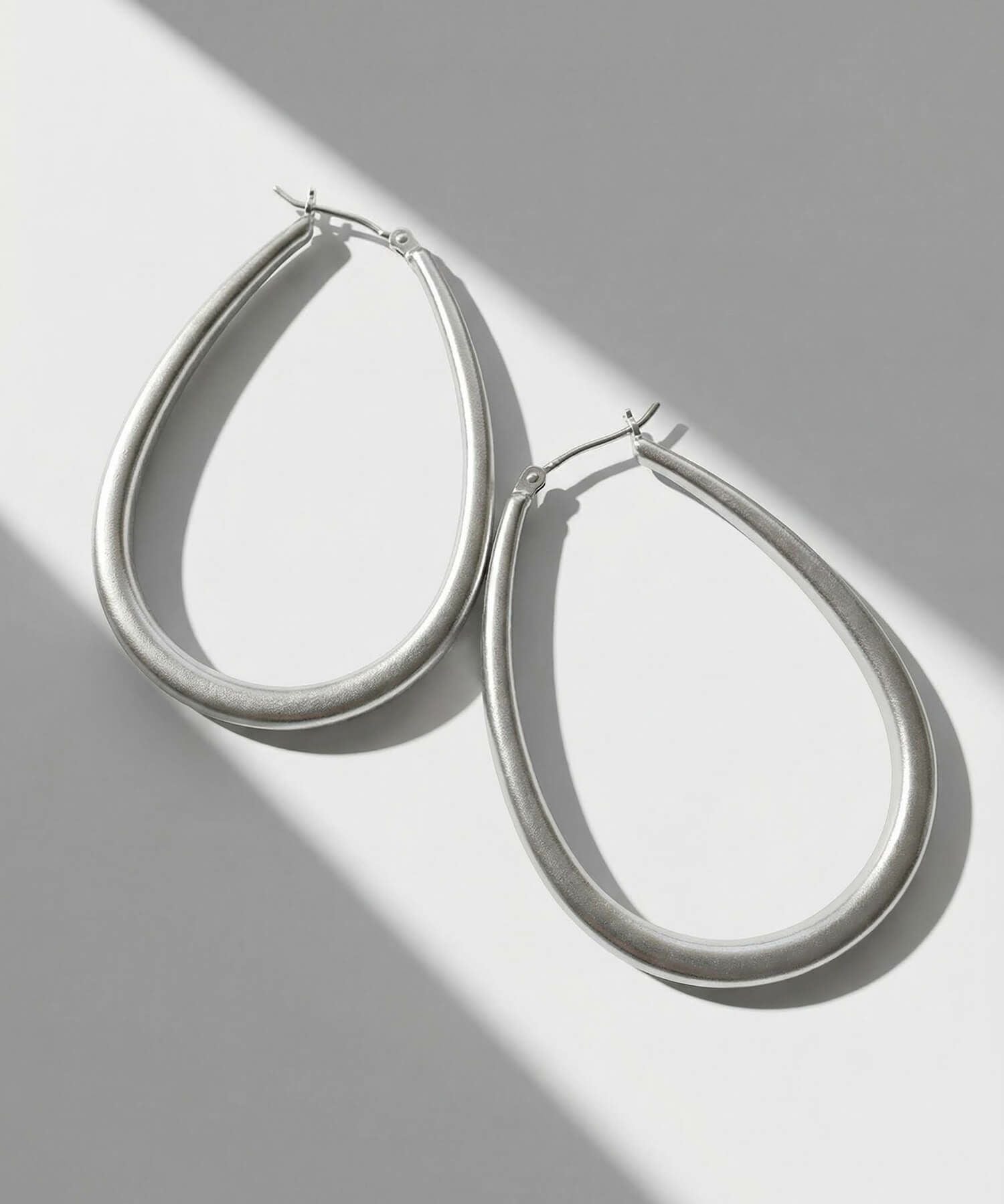 Silver925 Teardrop Plump Matte Earrings TILK -ティルク- | Ops