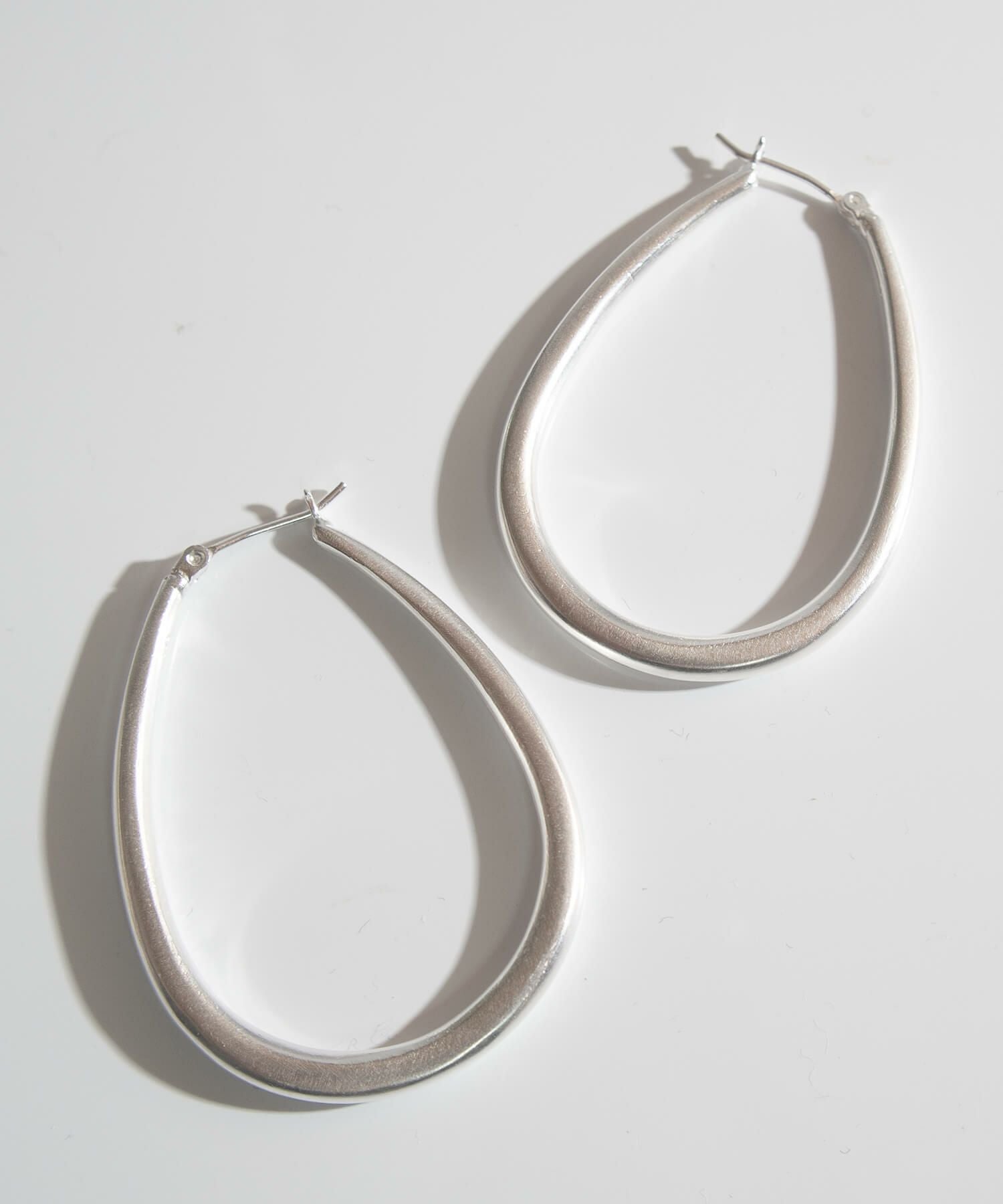 Silver925 Teardrop Plump Matte Earrings TILK -ティルク- | Ops