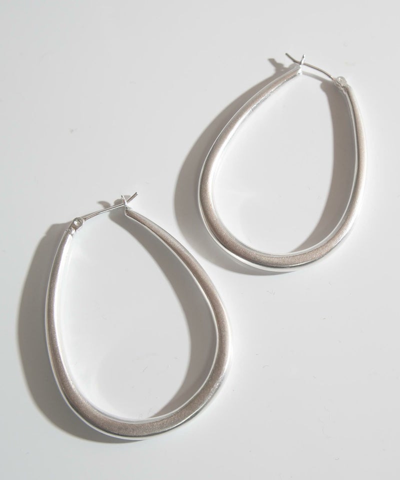 存在感のある大ぶりサイズ。