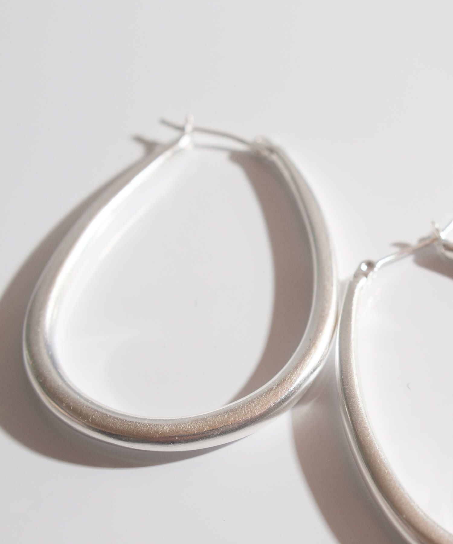 Silver925 Teardrop Plump Matte Earrings TILK -ティルク- | Ops