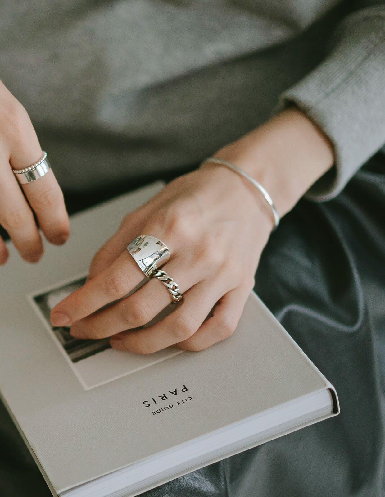 Silver925 Curved Tube RIng AVIOR -アヴィオール- | Ops.(オプス)公式