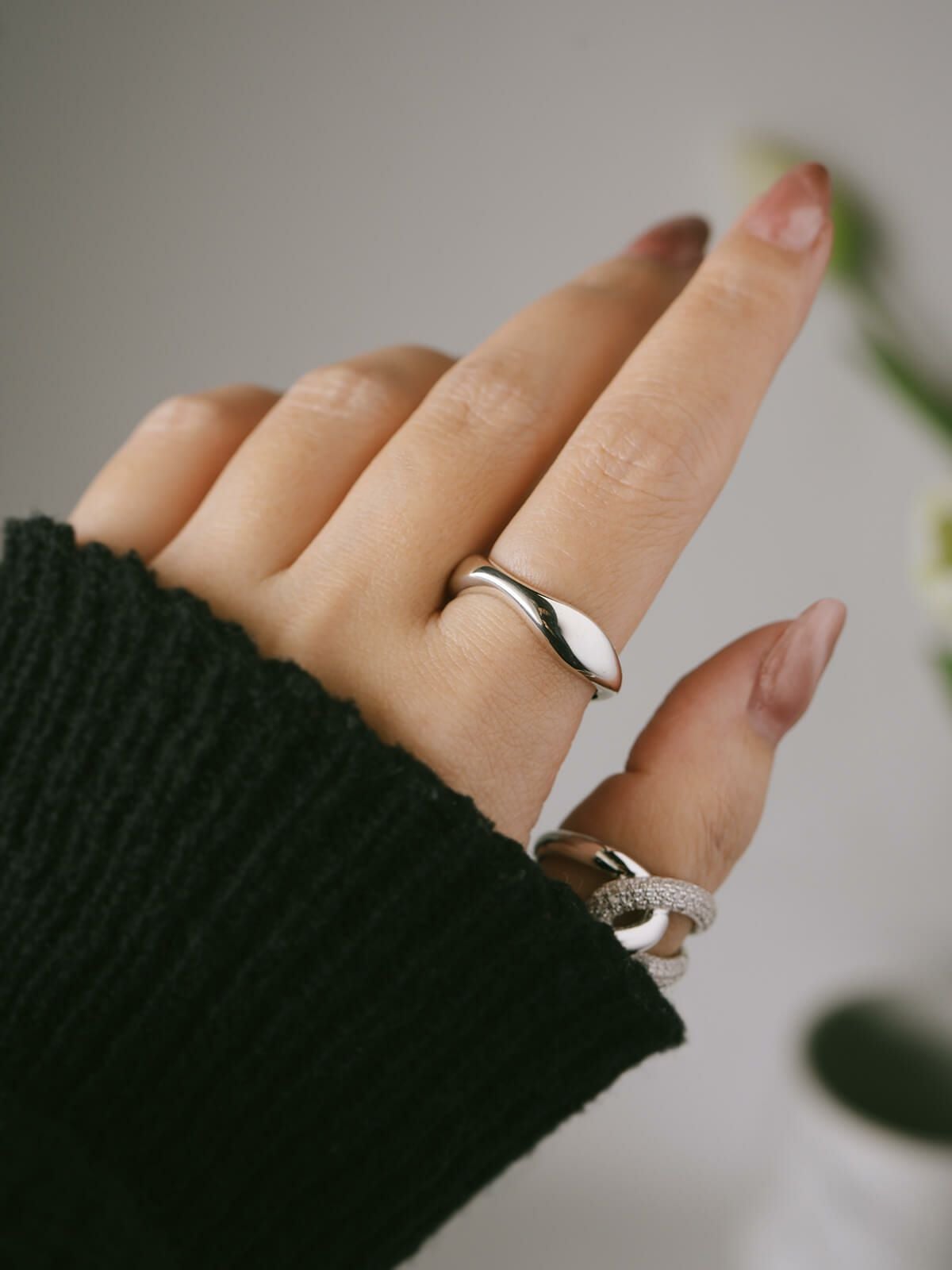 Silver925 Wide Wavy Ring GREZIO -グレジオ- | Ops.(オプス)公式ストア