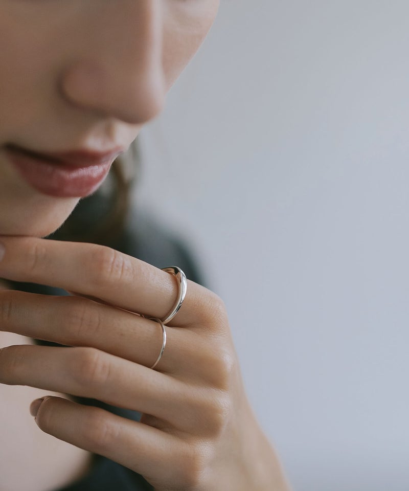 金属アレルギー 安心 シルバー925 リング シンプル 【LOROC ロロック】 シルバー ゴールド リング シルバーリング ゴールドリング 太め レディース 中指 人差し指 指輪 おしゃれ 18金 リング ゴールド 指輪 ジュエリー アクセサリー ウェーブ 波 指輪 重ね付け