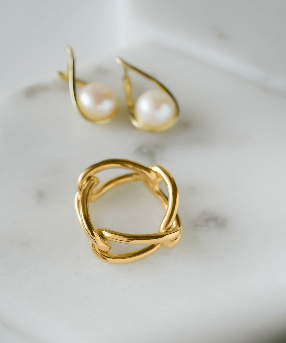 指輪 リング ブランド おしゃれ　指輪人差し指 レディース 指輪18金 金属アレルギー シルバー チェーンリング