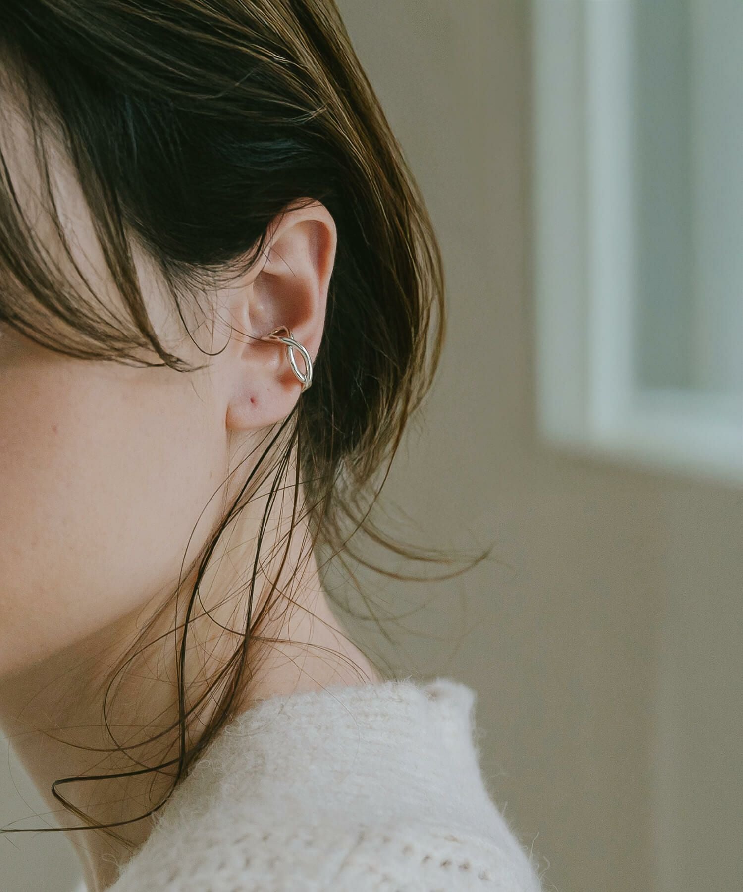 Silver925 Cross Line EarCuff XIRA -エクシラ- | Ops.(オプス)公式ストア