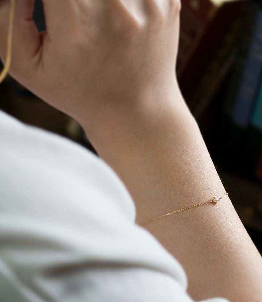 Tiny Diamond Motif Gold Bracelet MELE BR K10 -メレブレスレットK10