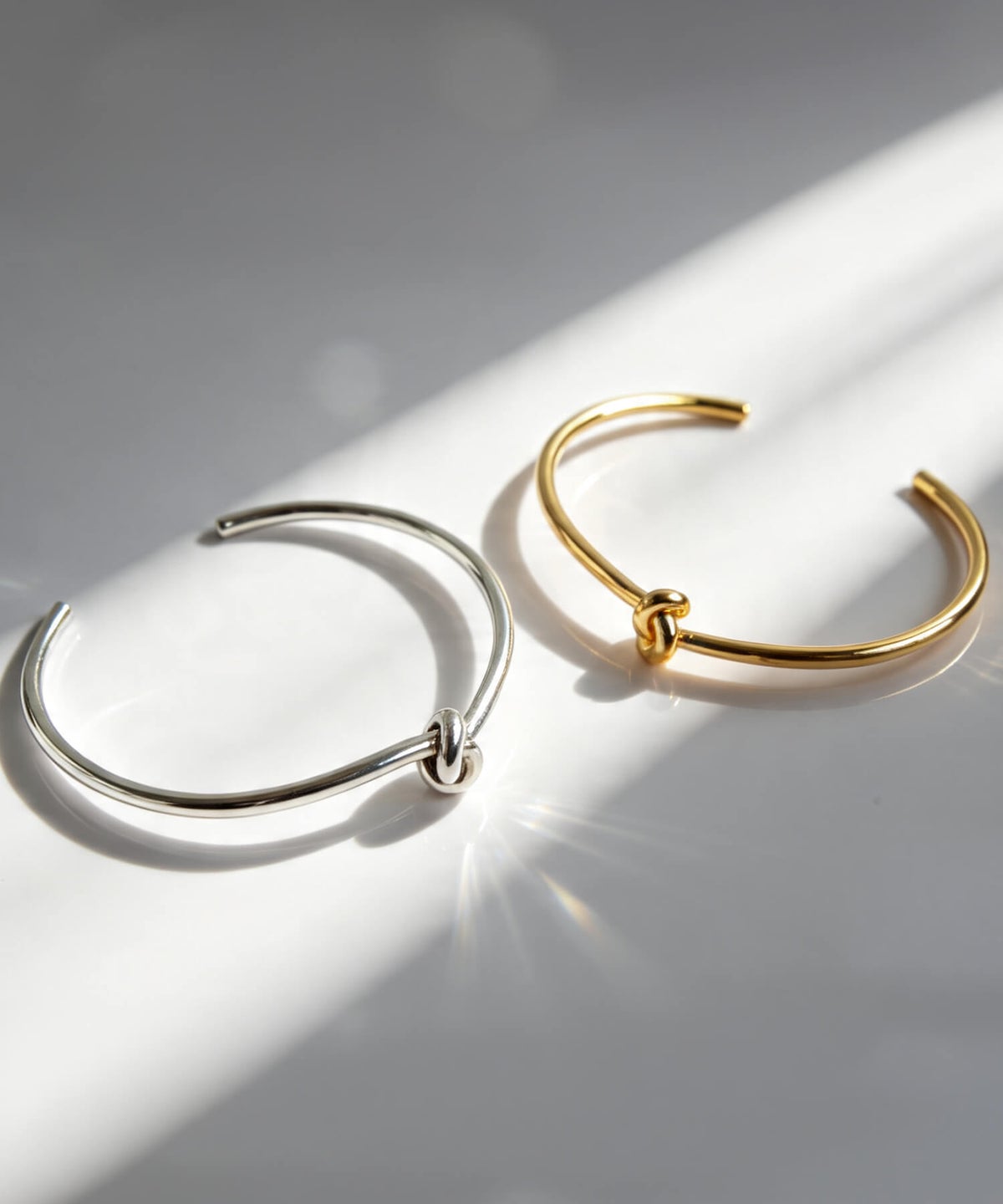 シルバー925 バングル ゴールド K18仕上げ ノットバングル 【OBLIGA オブリガ】 金属アレルギー対応 シルバー925 結び目 silver925 18kコーティング 太さ2mm 全2色 バングル 大人 可愛い おしゃれ