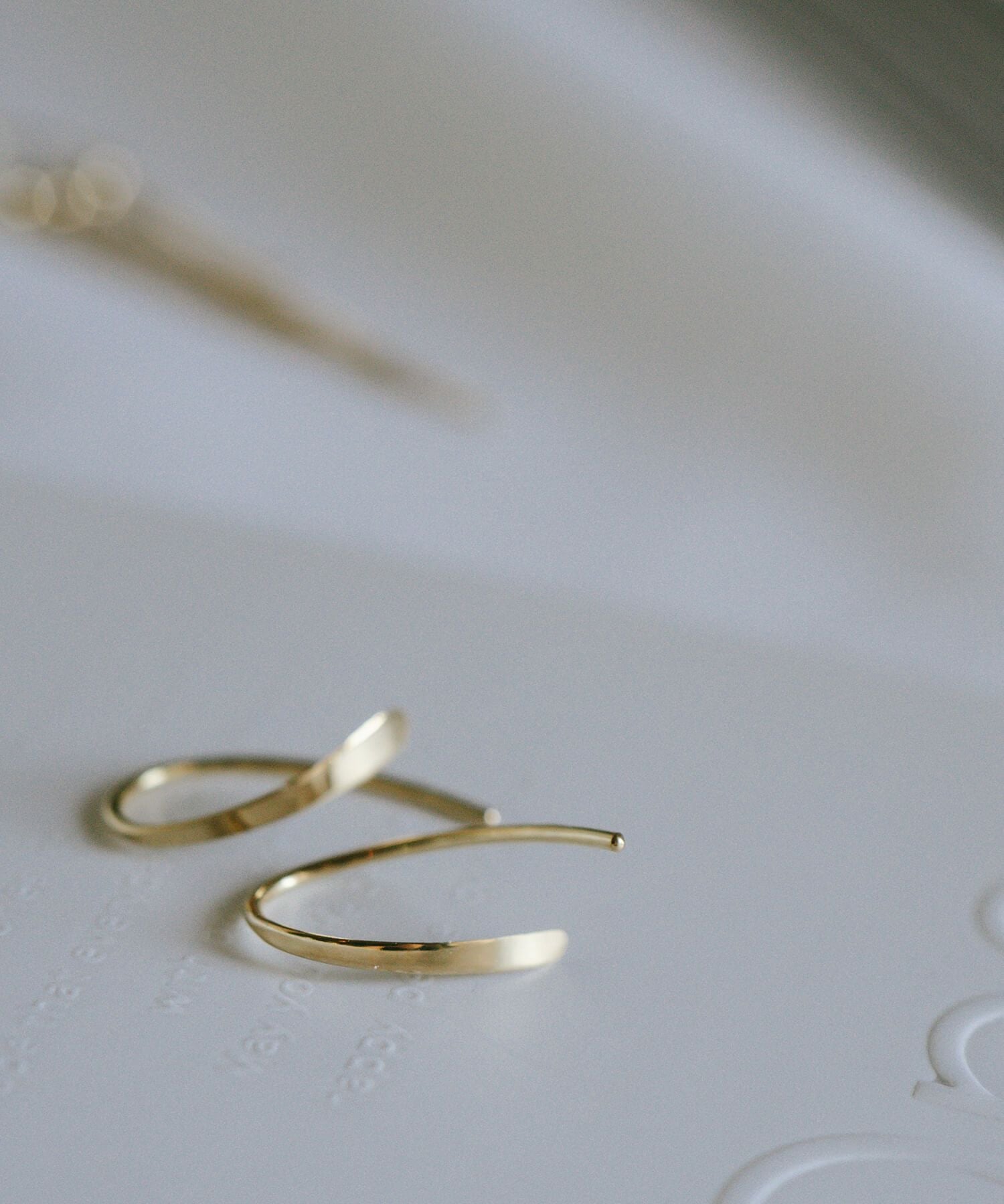 K10 Tiny Hang Earrings GOUCCIA-MINI K10 -ゴーチャミニ- | Ops