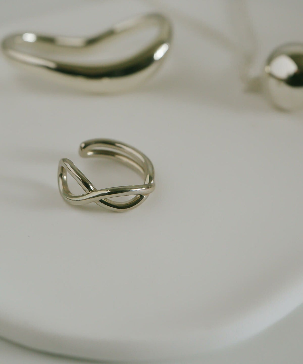 【訳ありアウトレット品】★通常価格→アウトレット価格 ピンキーリング イヤーカフ 大ぶり レディース シンプル シルバー925 イヤカフ イヤーカフス ノンホールピアス ピアリング 【XIRA エクシラ】 18k ゴールド仕上げ イヤリング Silver925 金属アレルギー対応 片耳用