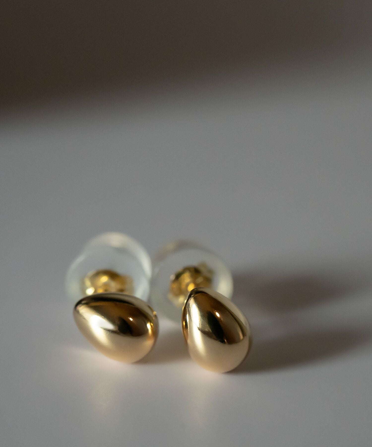 K18 Tiny Studs Earrings MOLLICA -モリカ- | Ops.(オプス)公式ストア