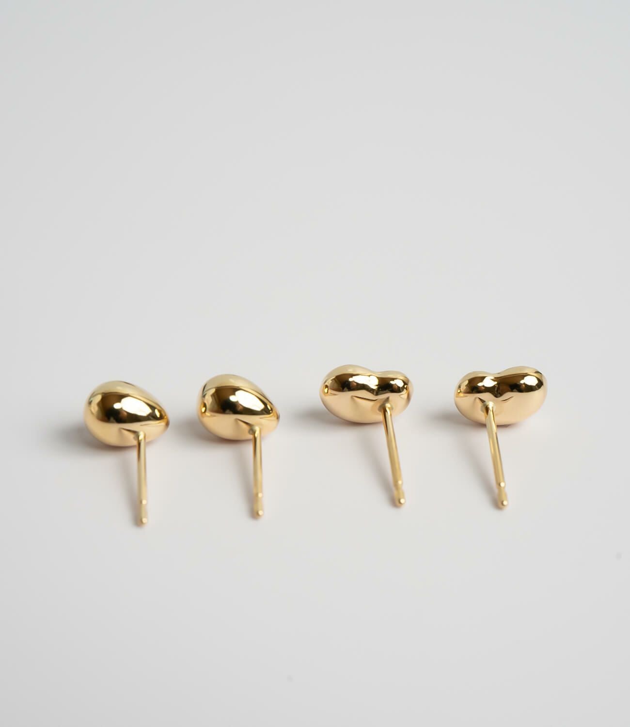 K18 Tiny Studs Earrings MOLLICA -モリカ- | Ops.(オプス)公式ストア
