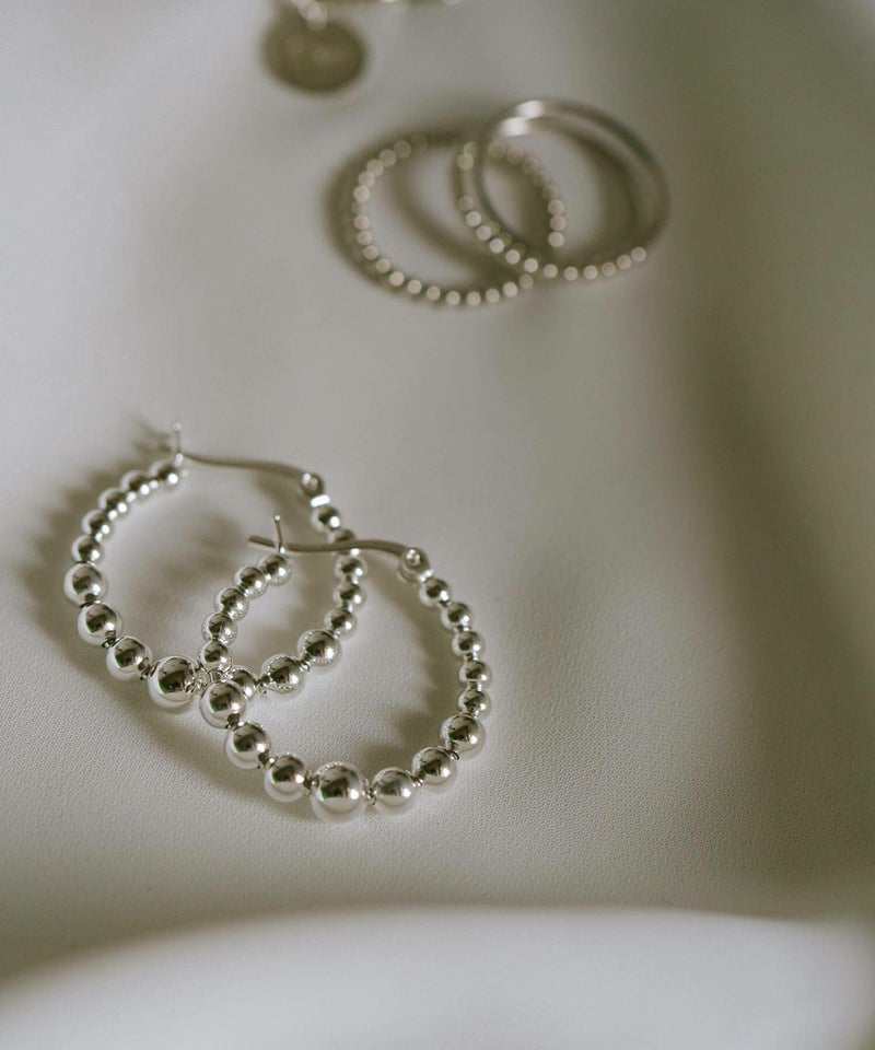 レディース ピアス フープピアス 【SPHELLA スフェラ】 金属アレルギー 対応 丸 ラウンド ピアス ボール シンプル シルバー925 大ぶり 18k ゴールド仕上げ Silver925 ボールフープピアス 両耳用 カジュアル おしゃれ