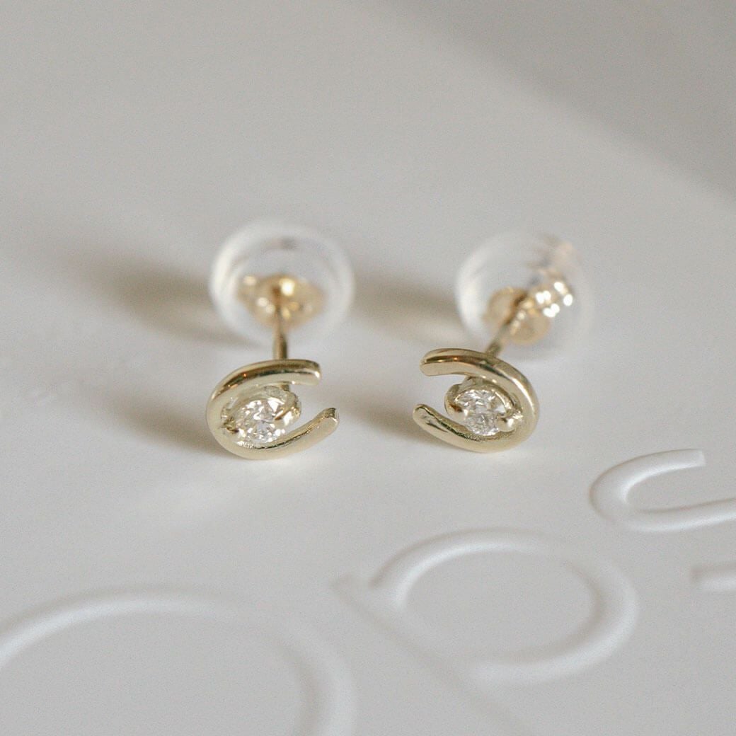 Tiny Diamond Motif Gold Pierce PETALALA -ペタララ- | Ops.(オプス