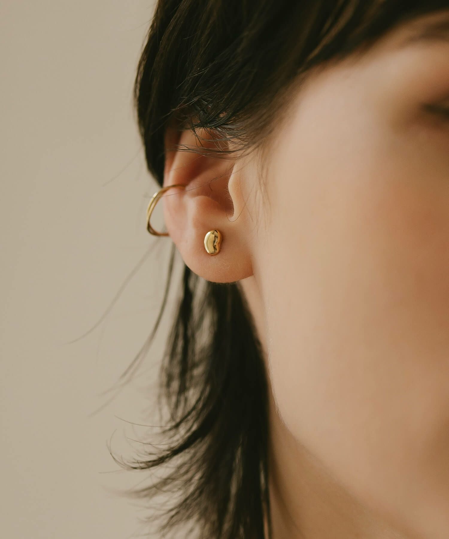 K18 Tiny Studs Earrings MOLLICA GRAND -モリカ グラン- | Ops