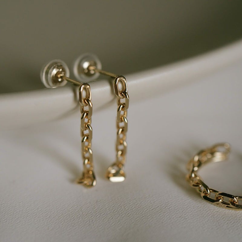 ピアス 金属アレルギー ゴールド 10k 10金 【SILSILA-PE シルシラ】 チェーン ピアス 揺れる スタッドピアス レディース ジュエリー アクセサリー k10 イエローゴールド 細い 極細 華奢 トレンド 上品 流行 スタイリッシュ