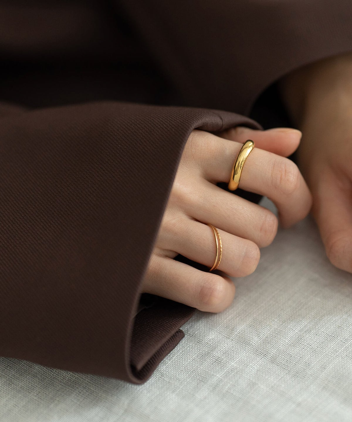 シルバーリング シンプル 親指 リング サムリング 【ULUA ウルア】 ウェーブ クラシック バンドリング 人差し指 指輪 レディース silver925 リング シルバー925 デザインリング カジュアル フォーマル 金属アレルギー 安心 ジュエリー アクセサリー 地金 指輪 重ね付け 軽量