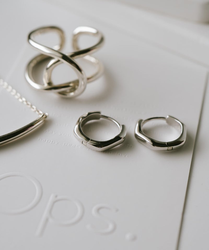 金属アレルギー対応ピアスフープ小さめ【kyklos-waveキクロス・ウェーブ】幾何学ウェーブピアス18k仕上げフープ中折れ式シルバー925フープピアスシルバーゴールドk18小ぶりピアス18金六角ニッケルフリーシンプルピアスレディース