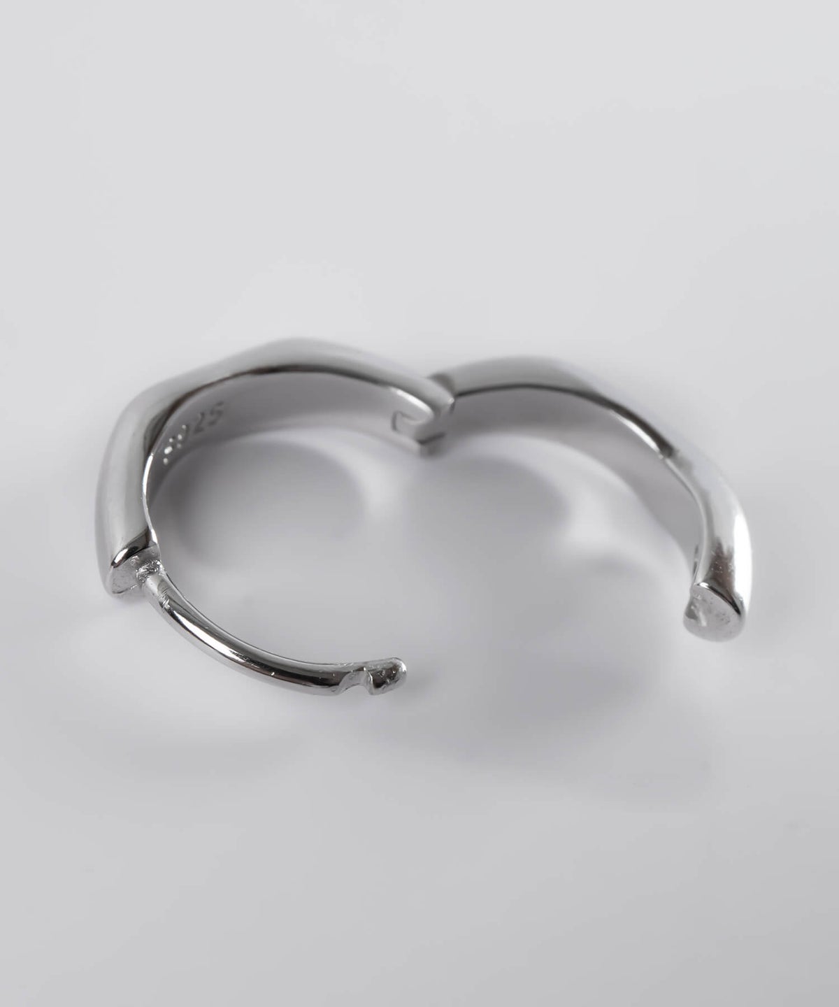 金属アレルギー対応ピアスフープ小さめ【kyklos-waveキクロス・ウェーブ】幾何学ウェーブピアス18k仕上げフープ中折れ式シルバー925フープピアスシルバーゴールドk18小ぶりピアス18金六角ニッケルフリーシンプルピアスレディース