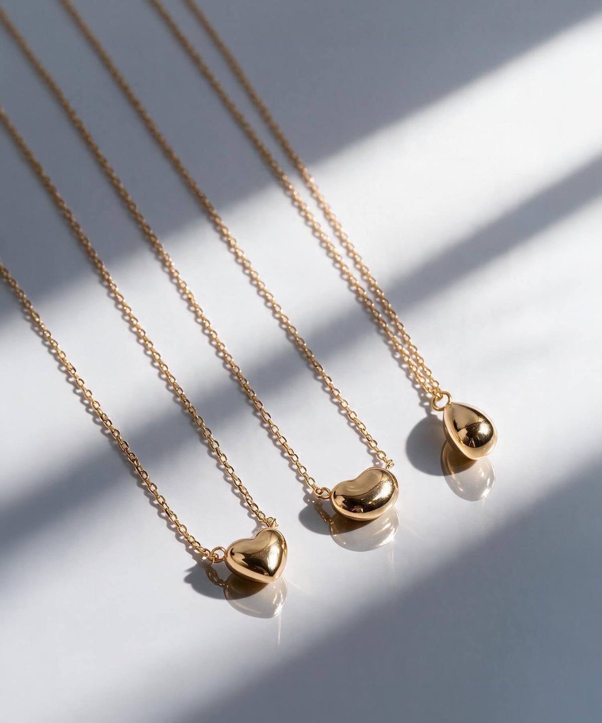 18kネックレスチェーンイエローゴールド【MOLLICAモリカ】18金金属アレルギー対応レディースジュエリーネックレスアクセサリーk18クリスマスギフト女性プレゼント大人カジュアルおしゃれシンプルぷっくりハートエッグモチーフ楕円
