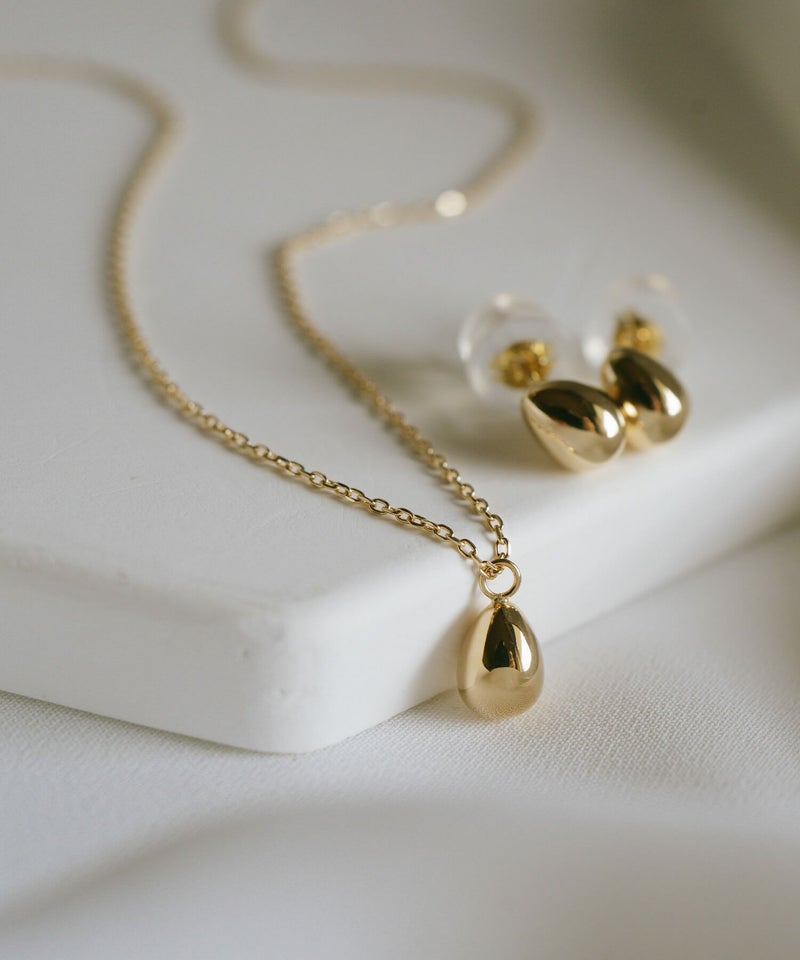 18kネックレスチェーンイエローゴールド【MOLLICAモリカ】18金金属アレルギー対応レディースジュエリーネックレスアクセサリーk18クリスマスギフト女性プレゼント大人カジュアルおしゃれシンプルぷっくりハートエッグモチーフ楕円