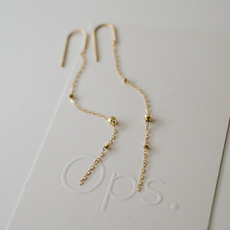 ピアス金属アレルギーゴールド18k18金【ariadne-points-peアリアドネ・ポワン】チェーンピアス揺れるk18イエローゴールドフックピアス細い極細華奢シンプルトレンドレディースジュエリーアクセサリー上品流行スタイリッシュ