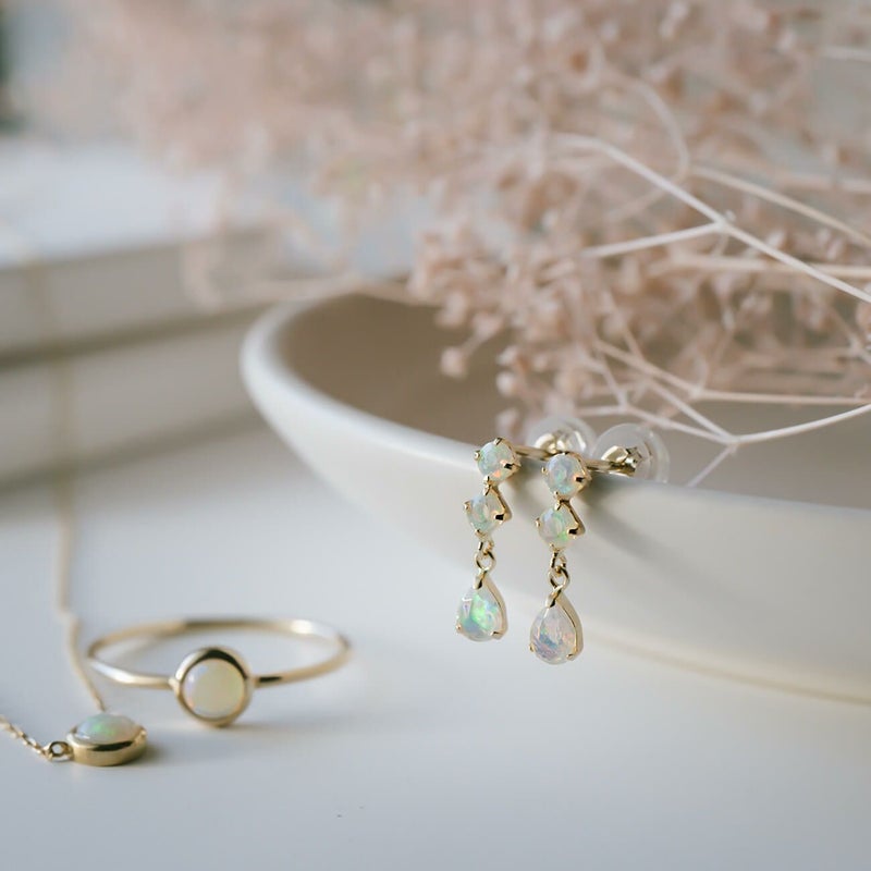 3連ピアス揺れる天然石金属アレルギー対応【tresor-trois-peトレゾール・トロワ】ピアス10K10金k10オパールブルートパーズグリーンガーネット小さめピアス小ぶりピアスエレガントかわいい石パワーストーンお守り繊細