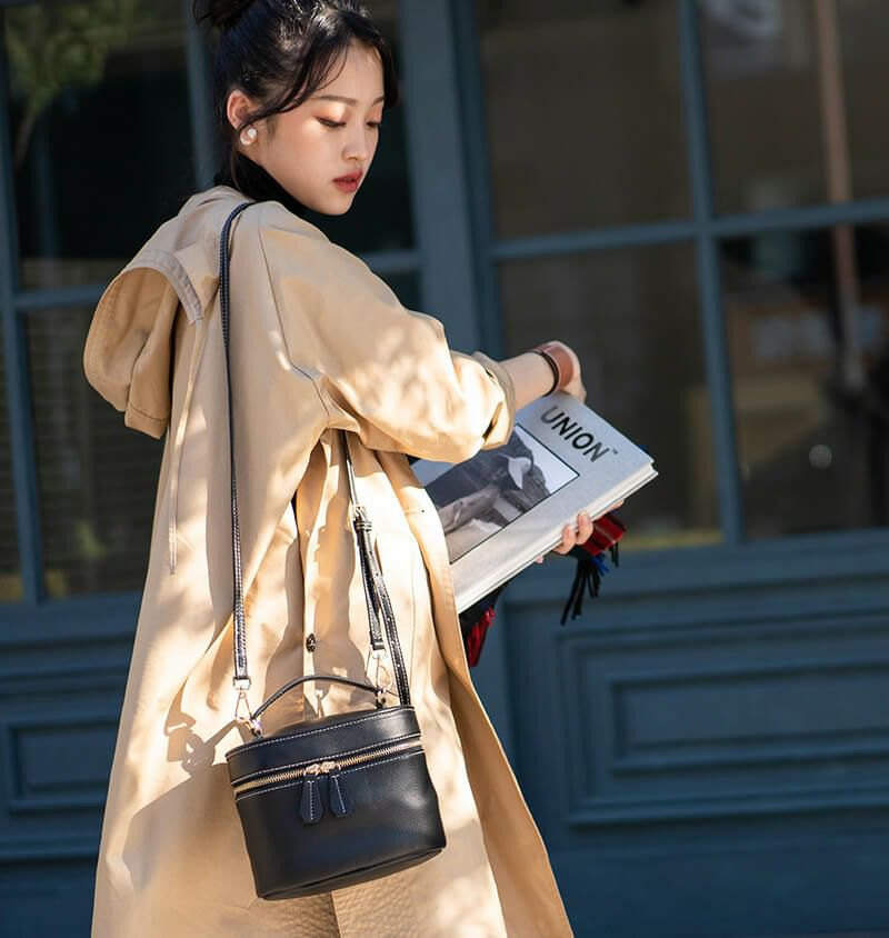 レザー ショルダーバッグ レトロ レザー ショルダー バッグ レトロ Fレザーショルダーバッグ RETRO GIRL