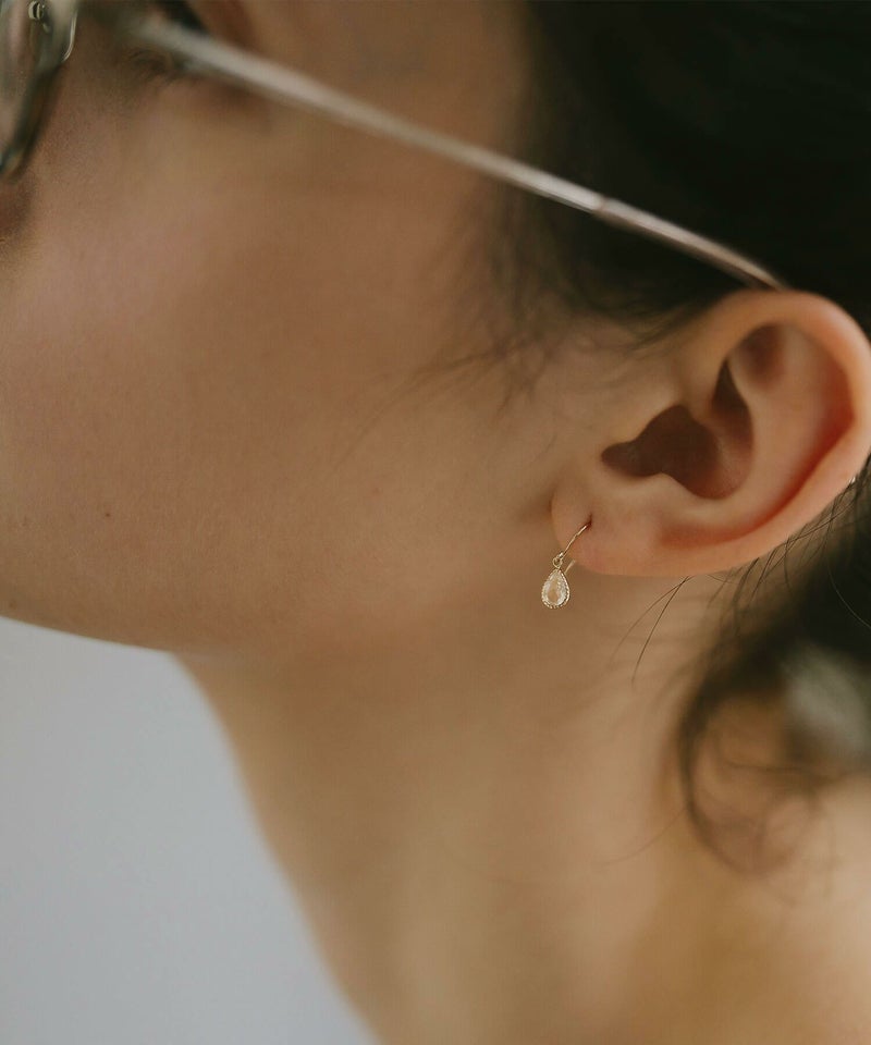 ピアス揺れるかわいい天然石金属アレルギー対応【terra-solze-peテラ・ソルゼ】ピアス10K10金k10ホワイトトパーズオパール小さめピアス小ぶり大人おしゃれピアスシンプル小さい誕生石エレガント石パワーストーンお守り繊細