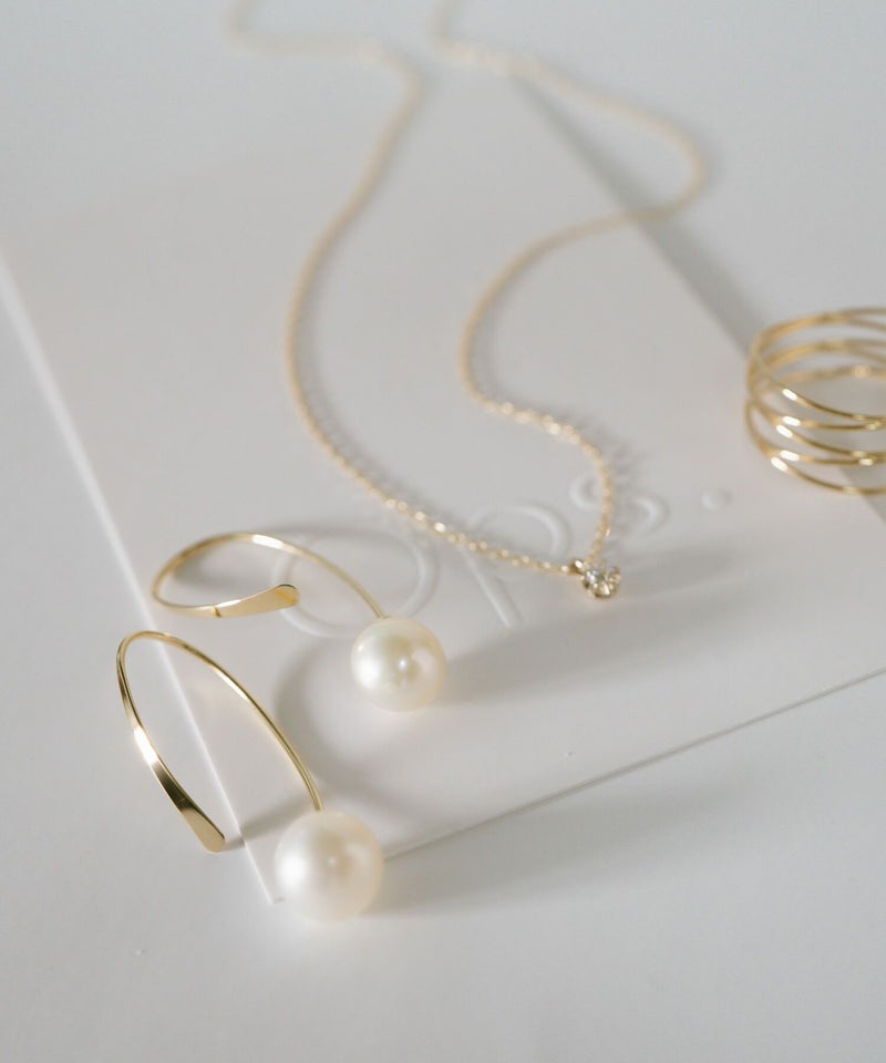 【もれなく淡水パールキャッチプレゼント】18kピアスフープ揺れるプラチナ【gouccia-middleゴーチャ・ミドル】18金ピアスk18ピンクゴールド金属アレルギー対応レディースジュエリーアクセサリーフープピアスフックピアス大きめおしゃれ人気ピアス18k