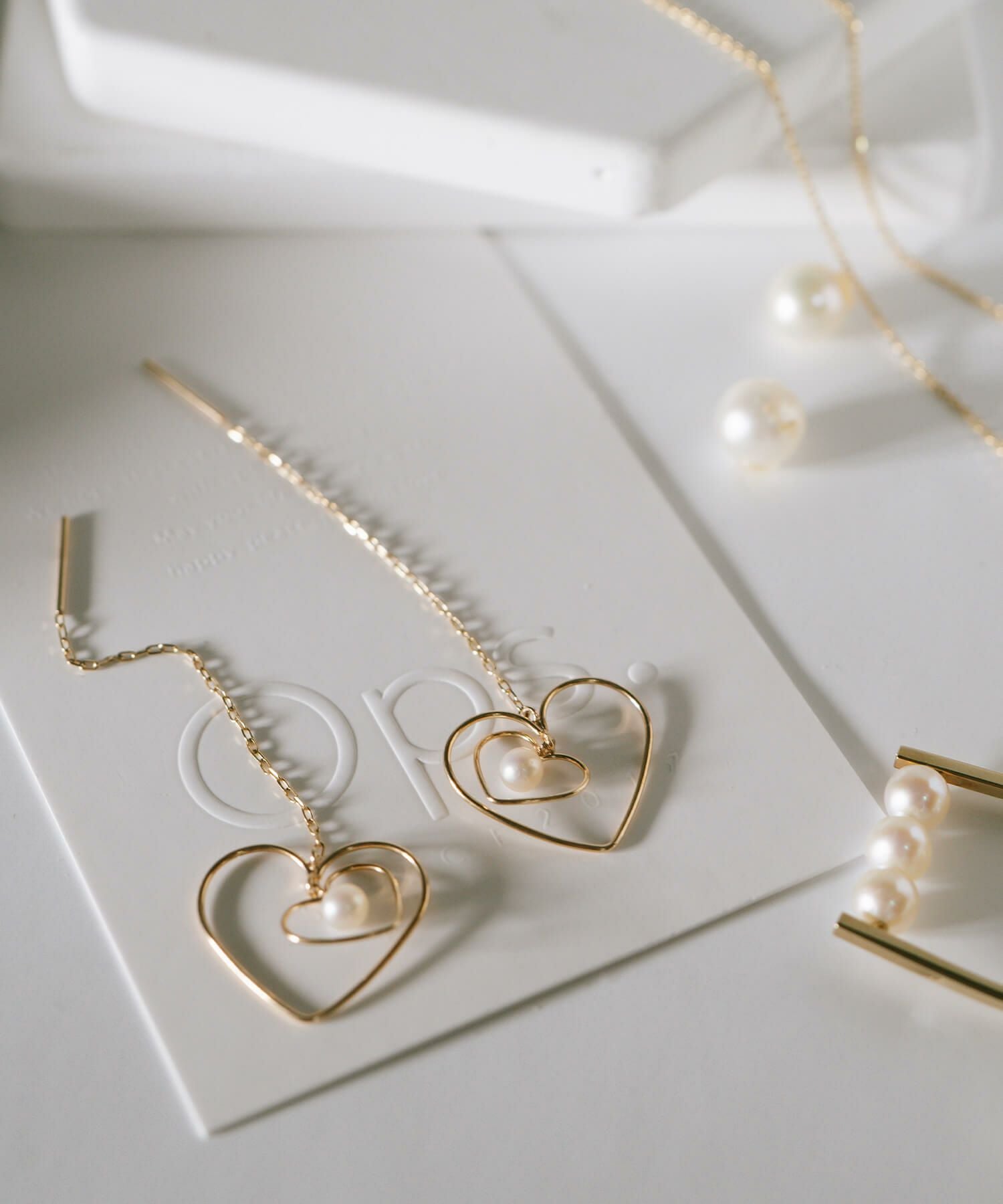 パール ピアス 揺れる ハート ピアス キラキラ 【perle-hearts-pe