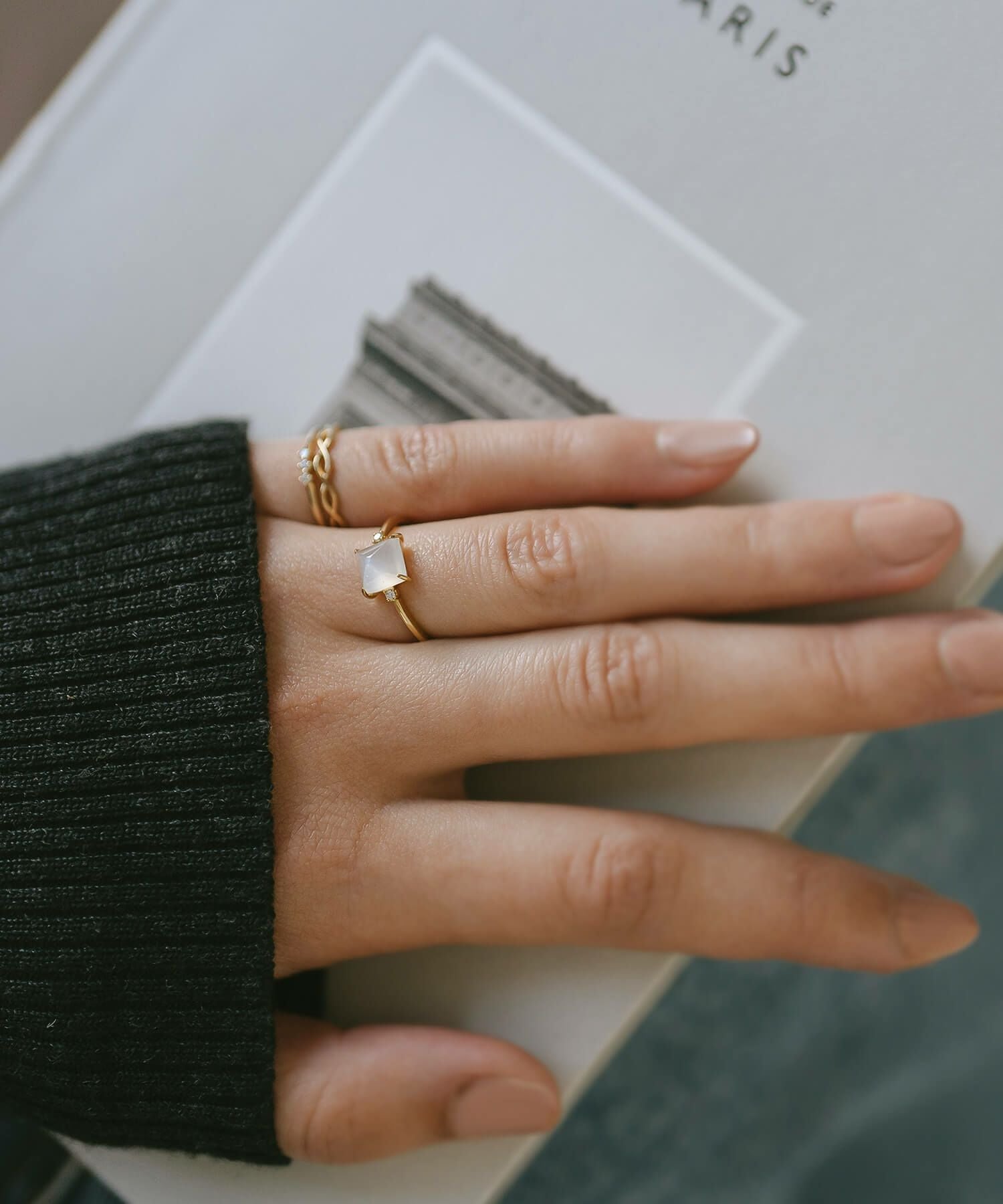 最終価格　美品 wouters&hendrix 18K 天然石 ダイヤ リング ムーンストーン ダイヤモンド 天然石 リング 10K【tetra-noll-ring