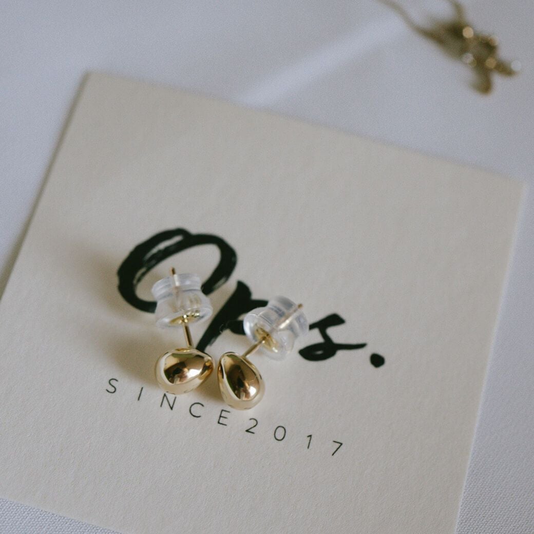 K18 Tiny Studs Earrings MOLLICA GRAND -モリカ グラン- | Ops