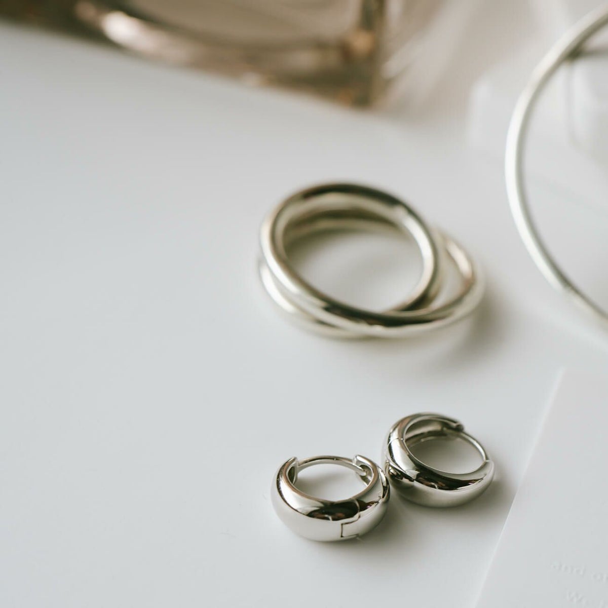 金属アレルギー対応ピアスフープ小さめ【kyklos-moonキクロス・ムーン】中折れ式シルバー925フープピアス18K仕上げシルバーピアスゴールドk18小ぶりピアスSilver92518金ニッケルフリーピアスシンプルレディース