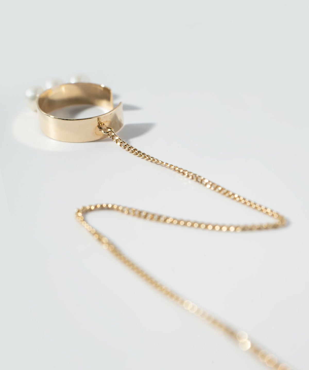 片耳 金属アレルギー対応 フープ イヤーカフ チェーン レディース メンズ 【flux-pearl フラクス・パール】 淡水パール 真珠 ピアス イヤリング イヤカフ 揺れる 丸 サークル 10金 イヤーカフス 華奢 k10 10k イエローゴールド サステナブル ジュエリー アクセサリー