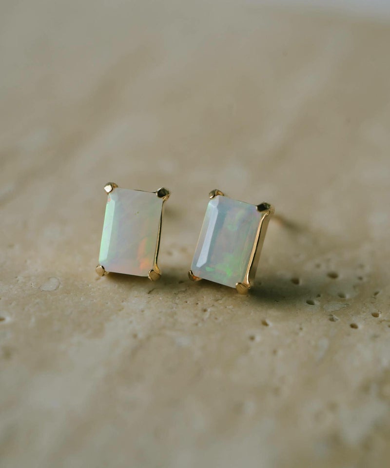オパール 天然石 ピアス 10K 金属アレルギー 対応 【tetra-iris テトラ・イリス】 かわいい ピアス 10金 k10 色ーゴールド オパール 大きめ ピアス 小ぶり 大人 おしゃれ ピアス シンプル 大ぶり 誕生石 エレガント 石 パワーストーン お守り 繊細