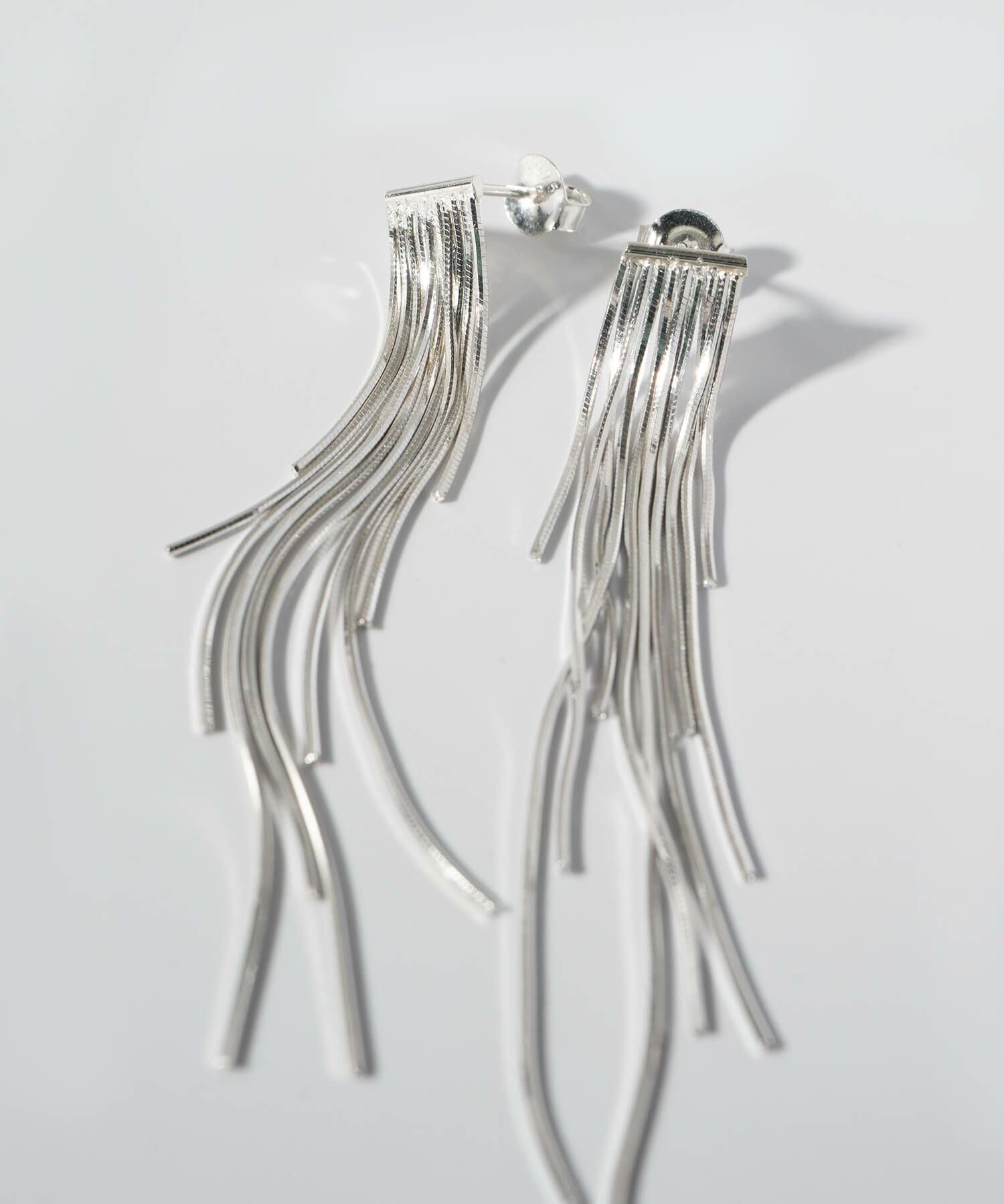 ピアス 揺れる フリンジ レディース 【Laria ラリア】 | Ops.(オプス