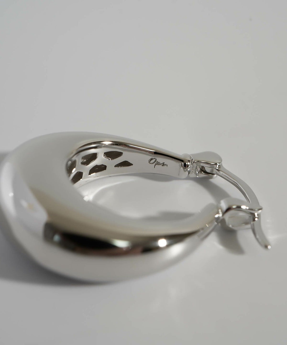 フープピアス 大きめ シルバー ピアス フープ 金属アレルギー対応 【Ladew-miel ラデューミエル】 レディース ドロップ 揺れる シルバー925 雫 大きい 大ぶり ゴールド オーバル おしゃれ 個性的 人気 シンプル カジュアル 大人 かわいい