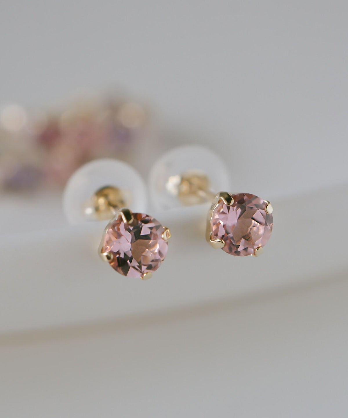 ピアス 一粒 天然石 【enlille-nova エンリル・ノヴァ】  ゴールド K10 金属アレルギー対応 タンザナイト ブルートパーズ トルマリン  ブランド 10K 10金 小さめ 小さい 小ぶり 大人 おしゃれ シンプル レディース  誕生石 エレガント 石 パワーストーン お守り 軽量 推し色