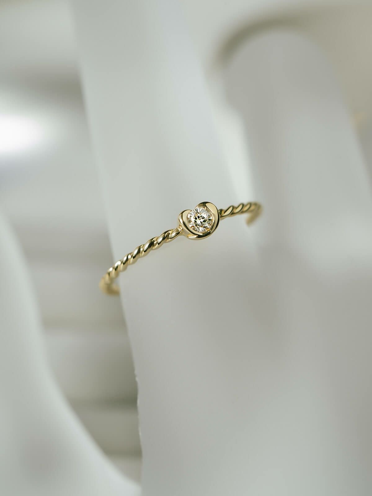 ダイヤ 指輪 ダイヤモンド 18金 リング k18 シンプル 【meon メオン】 18k リング ダイヤ レディース ゴールド 誕生石 パワーストーン 指輪 レディース おしゃれ つけっぱなし 華奢 リング 重ね 付け 重ねづけ 繊細 リング