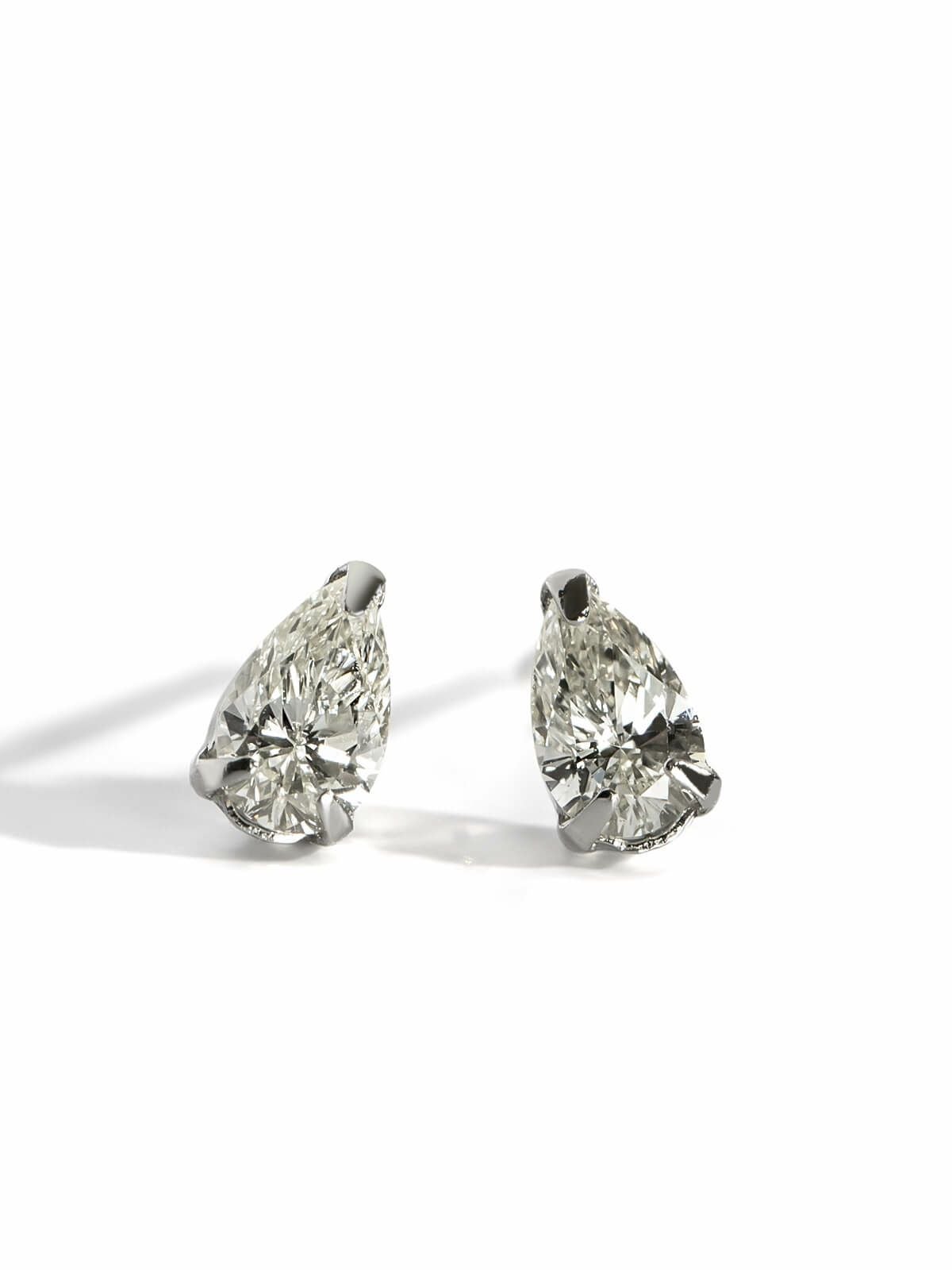 特価_数量限定】ダイヤモンド ピアス 一粒 プラチナ 【asteri-dew