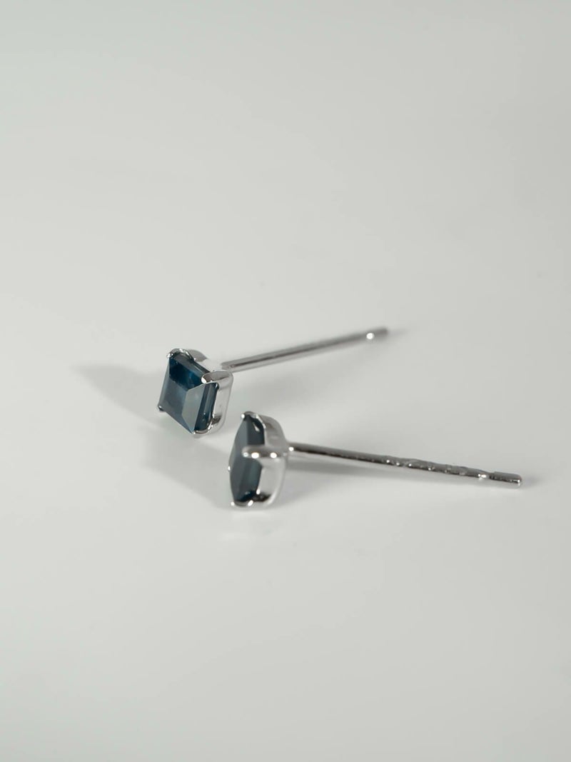 ピアス サファイヤ ブルー レディース プラチナ ブランド